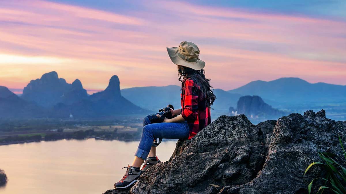 Solo travel safety tips for women