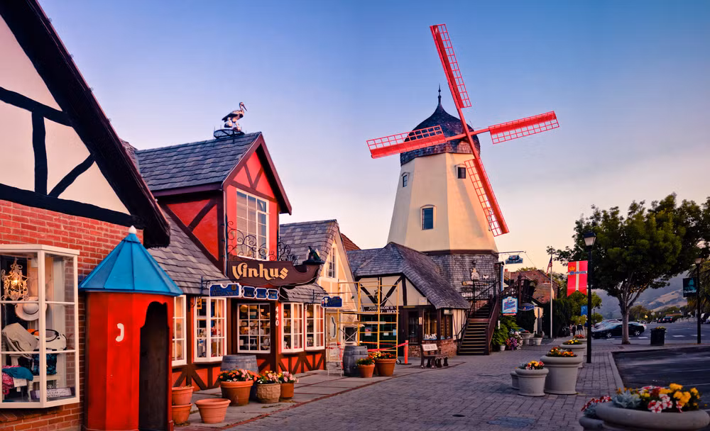What city is best to stay in California for a short trip?